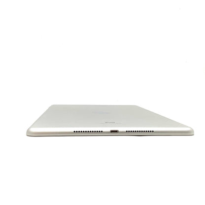 【全額返金保証】【最速発送】Apple iPad iPad 10.2インチ 第9世代 64GB シルバー Wi-Fi 美品 動作確認済