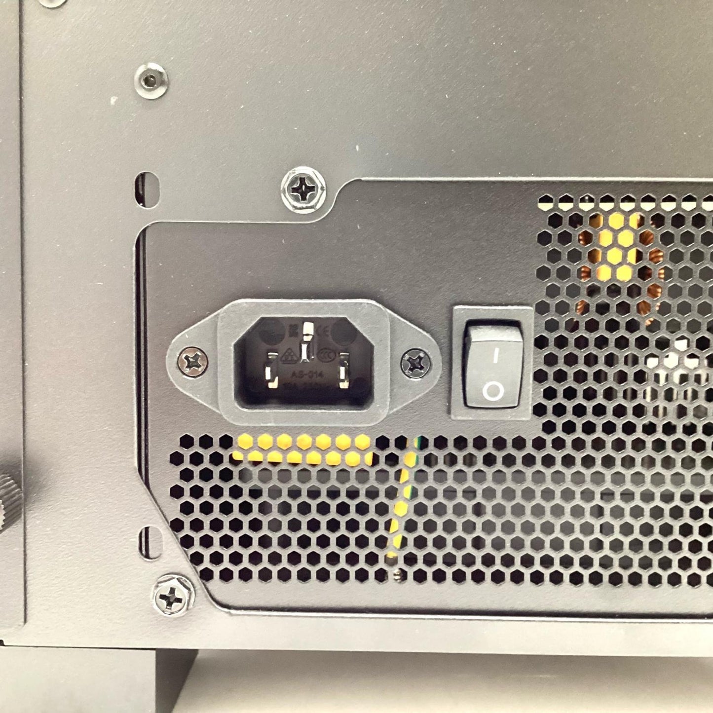 【全額返金保証】【最速発送】自作PC 自作ゲーミングデスクトップpc intel core i5-13400F 32GB M.2 SSD 1TB NVIDIA GeForce RTX 4060 動作確認済
