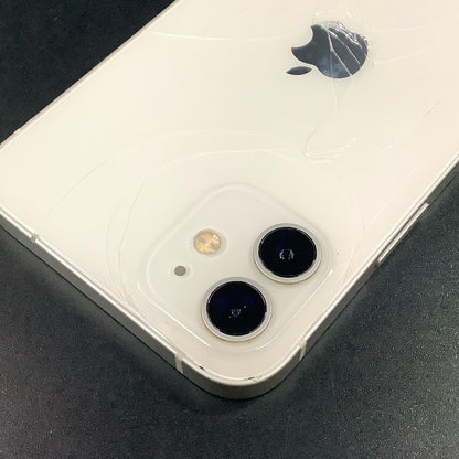 【最速発送】Apple iPhone iPhone 12 128GB ホワイト docomo 白ロム【難有】 77%