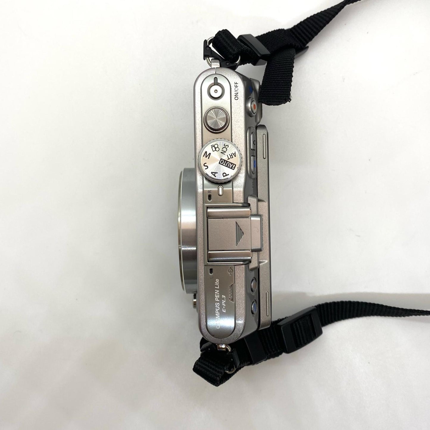 【最速発送】OLYMPUS デジタル一眼 PEN Lite E-PL3 シルバー【難有】