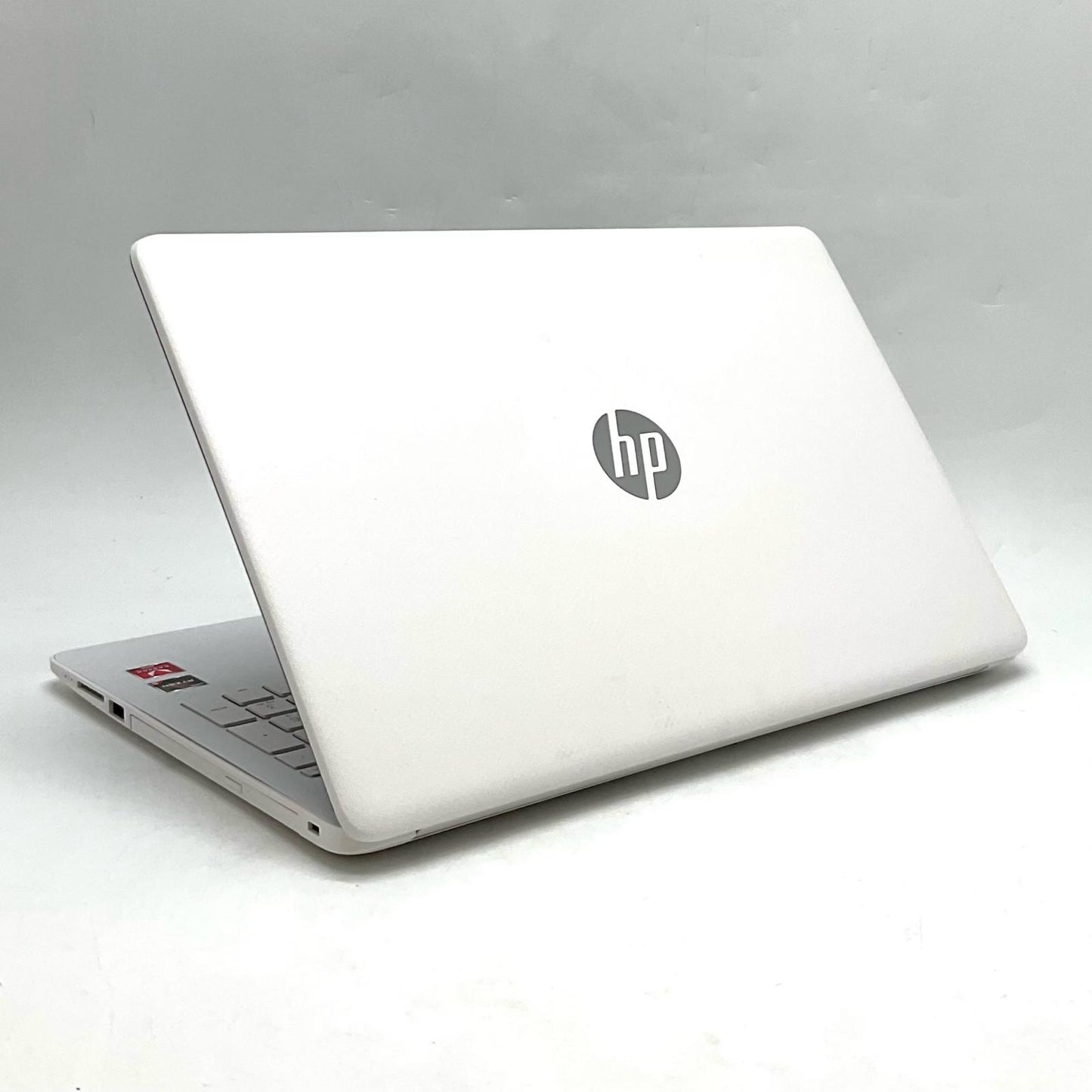 【最速発送】HP Notebook 15-ab1052AU 8LX89PA#ABJ Ryzen 5 3500U with Radeon Vega Mobile Gfx 16GB M.2 SSD 256GB 84.8%【難有】