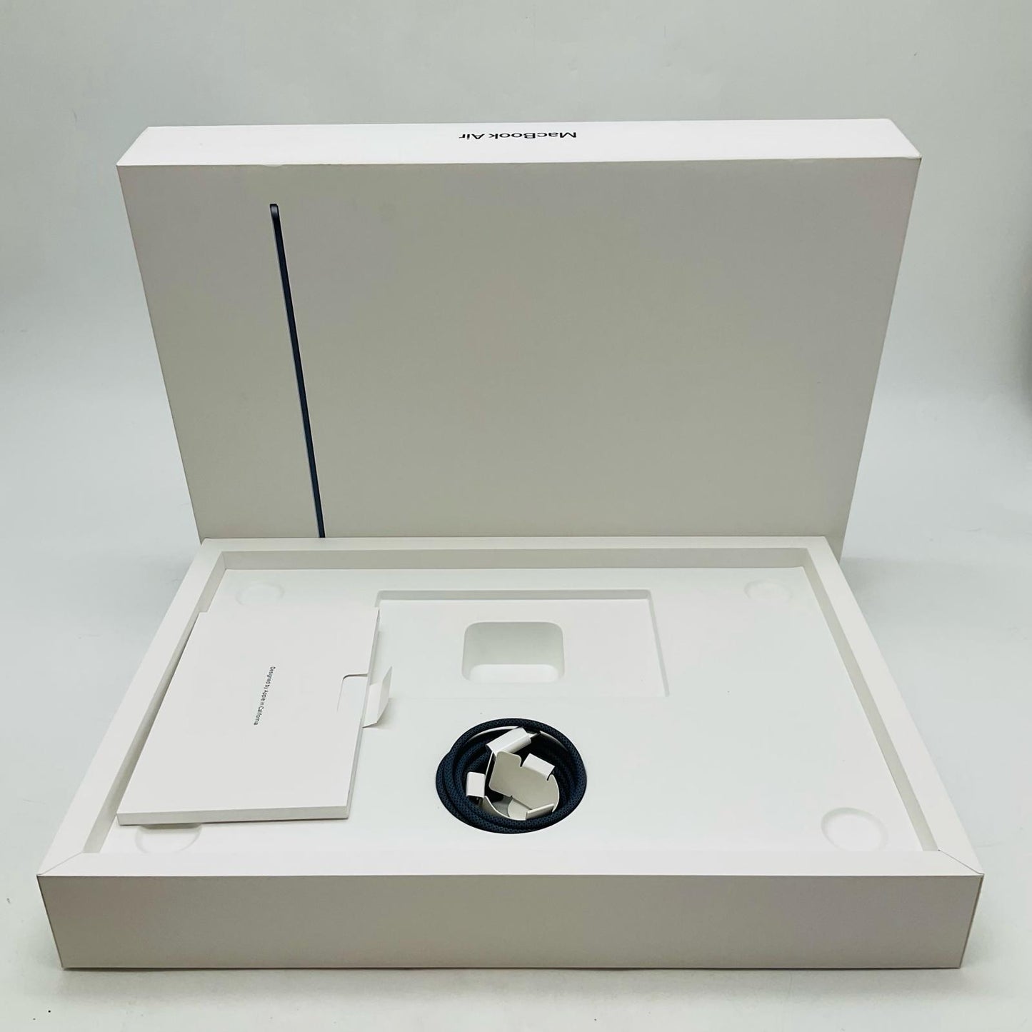 【全額返金保証】【最速発送】Apple MacBook Air 15.3インチ 2024 Apple M3 16GB 256GB ミッドナイト 100% 美品 動作確認済