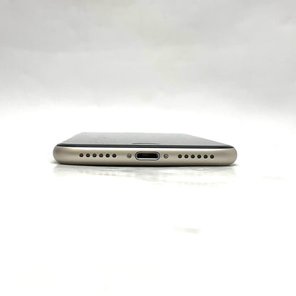【全額返金保証】【最速発送】Apple iPhone iPhone SE（第3世代） 64GB スターライト au 白ロム 動作確認済 75%