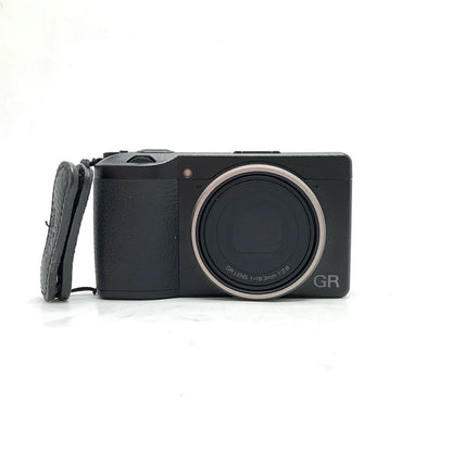 【全額返金保証】【最速発送】RICOH コンパクトデジタルカメラ GR III 美品 動作確認済