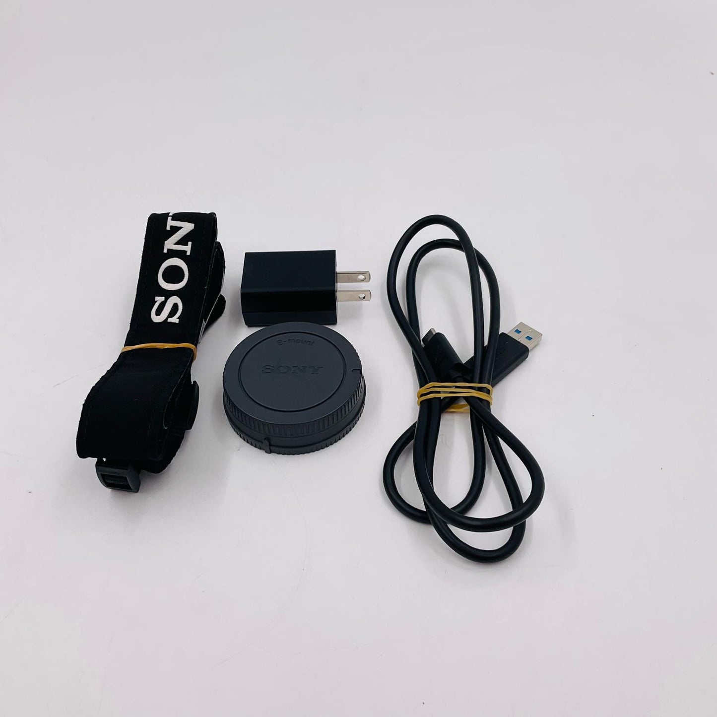 【全額返金保証】【最速発送】Sony デジタル一眼 α7C ボディ シルバー 美品 動作確認済