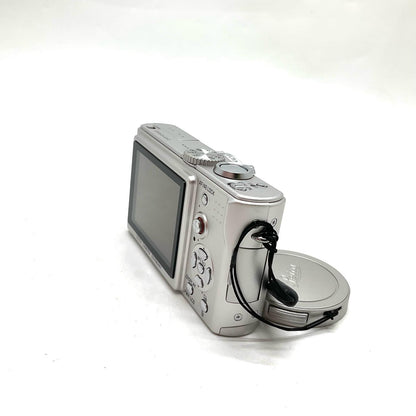 【全額返金保証】【最速発送】Leica コンパクトデジタルカメラ D-LUX 2 美品 動作確認済