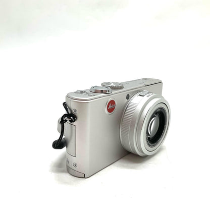 【全額返金保証】【最速発送】Leica コンパクトデジタルカメラ D-LUX 2 美品 動作確認済