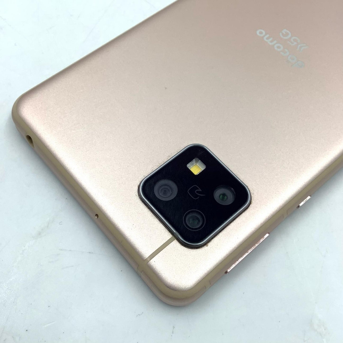【全額返金保証】【最速発送】SHARP AQUOS sense5G 64GB ライトカッパー docomo SH-53A 白ロム 動作確認済