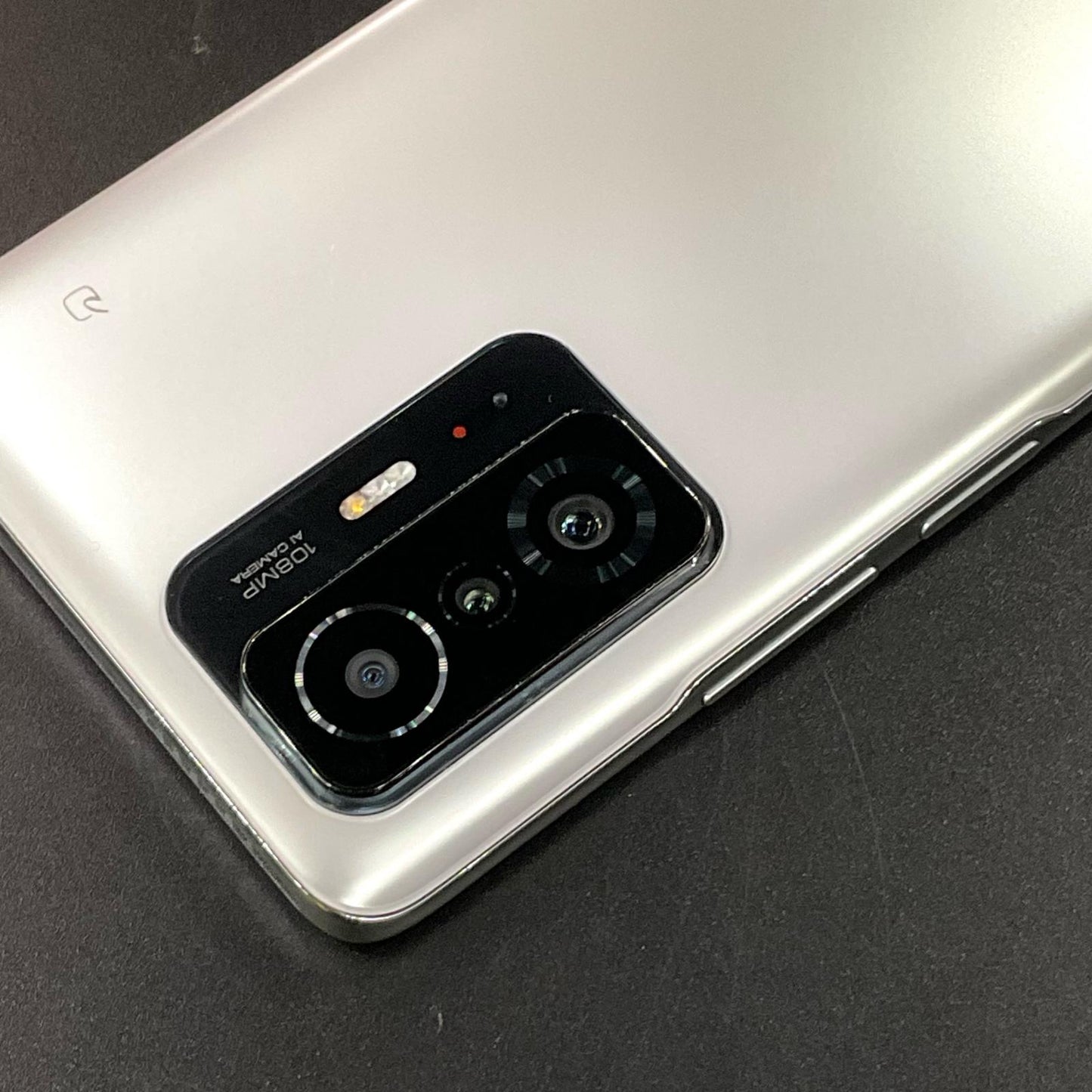 【全額返金保証】【最速発送】Xiaomi Xiaomi 11T Pro 128GB ムーンライトホワイト SIMフリー 2107113SR 白ロム 美品 動作確認済