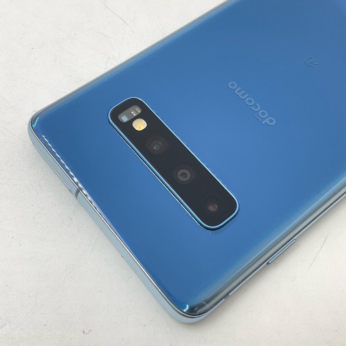【全額返金保証】【最速発送】SAMSUNG Galaxy S10 128GB docomo SC-03L 白ロム 美品 動作確認済