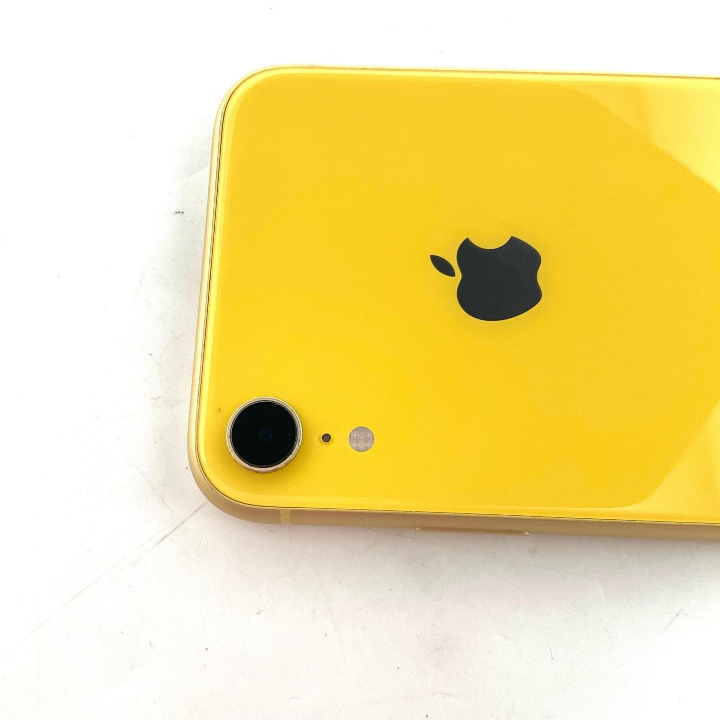 【最速発送】Apple iPhone iPhone XR 64GB イエロー docomo 白ロム【難有】 83%