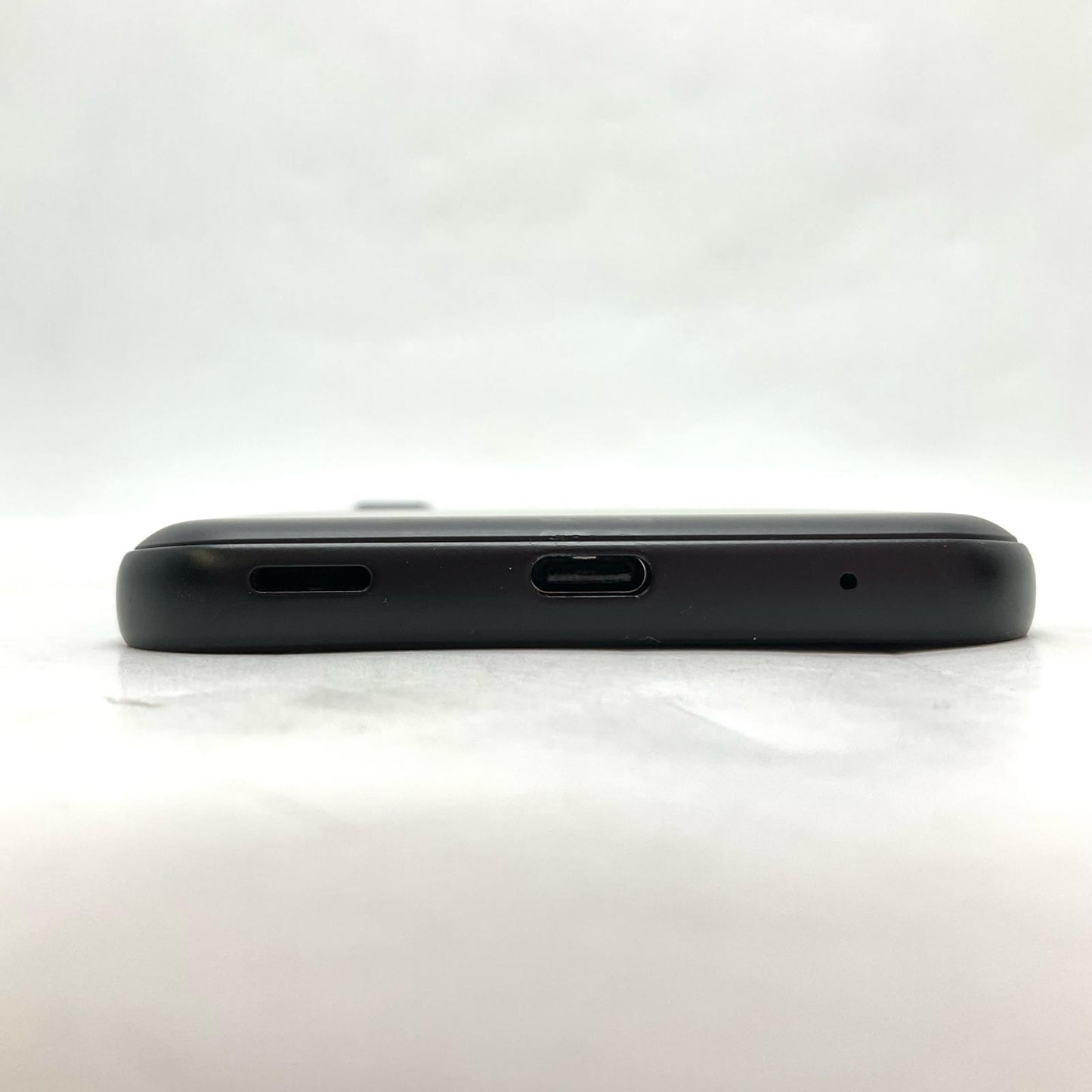 【全額返金保証】【最速発送】富士通 arrows We 64GB ブラック au FCG01 白ロム 美品 動作確認済