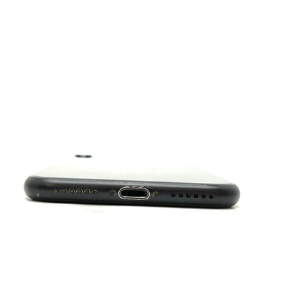 【最速発送】Apple iPhone iPhone SE（第2世代） 64GB ブラック docomo 白ロム【難有】 100%