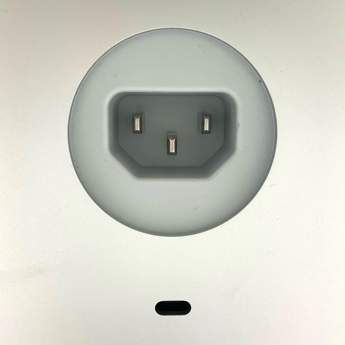 【全額返金保証】【最速発送】Apple iMac 21.5インチ デュアルコア intel core i5 8GB HDD 1TB シルバー 美品 動作確認済