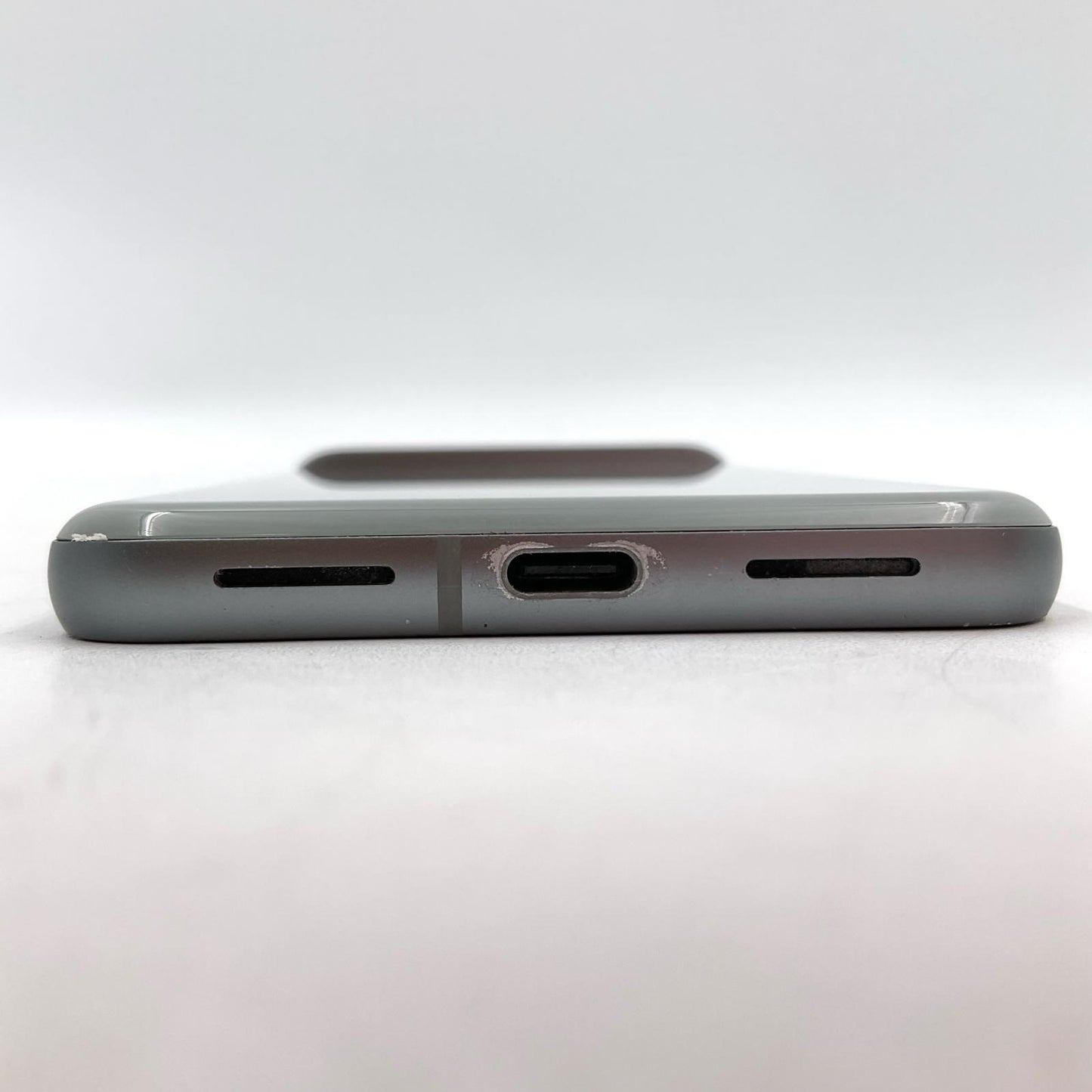 【最速発送】Google Pixel 8 128GB ヘイゼル au SIMフリー GZPF0 白ロム【難有】