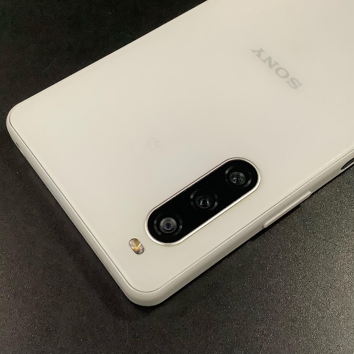【全額返金保証】【最速発送】Sony Xperia 10Ⅳ 128GB ホワイト docomo SIMフリー SO-52C 白ロム 美品 動作確認済