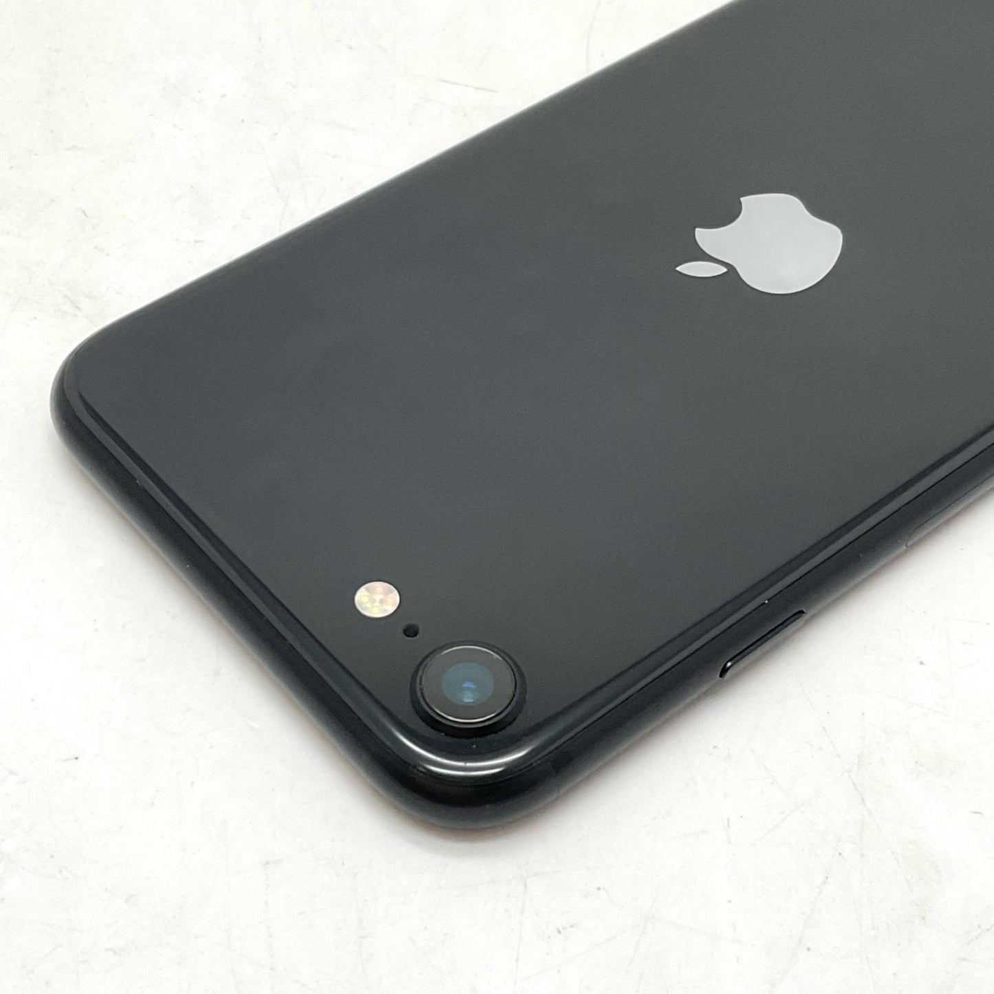 【全額返金保証】【最速発送】Apple iPhone iPhone SE（第2世代） 64GB ブラック Softbank 白ロム 動作確認済 75%