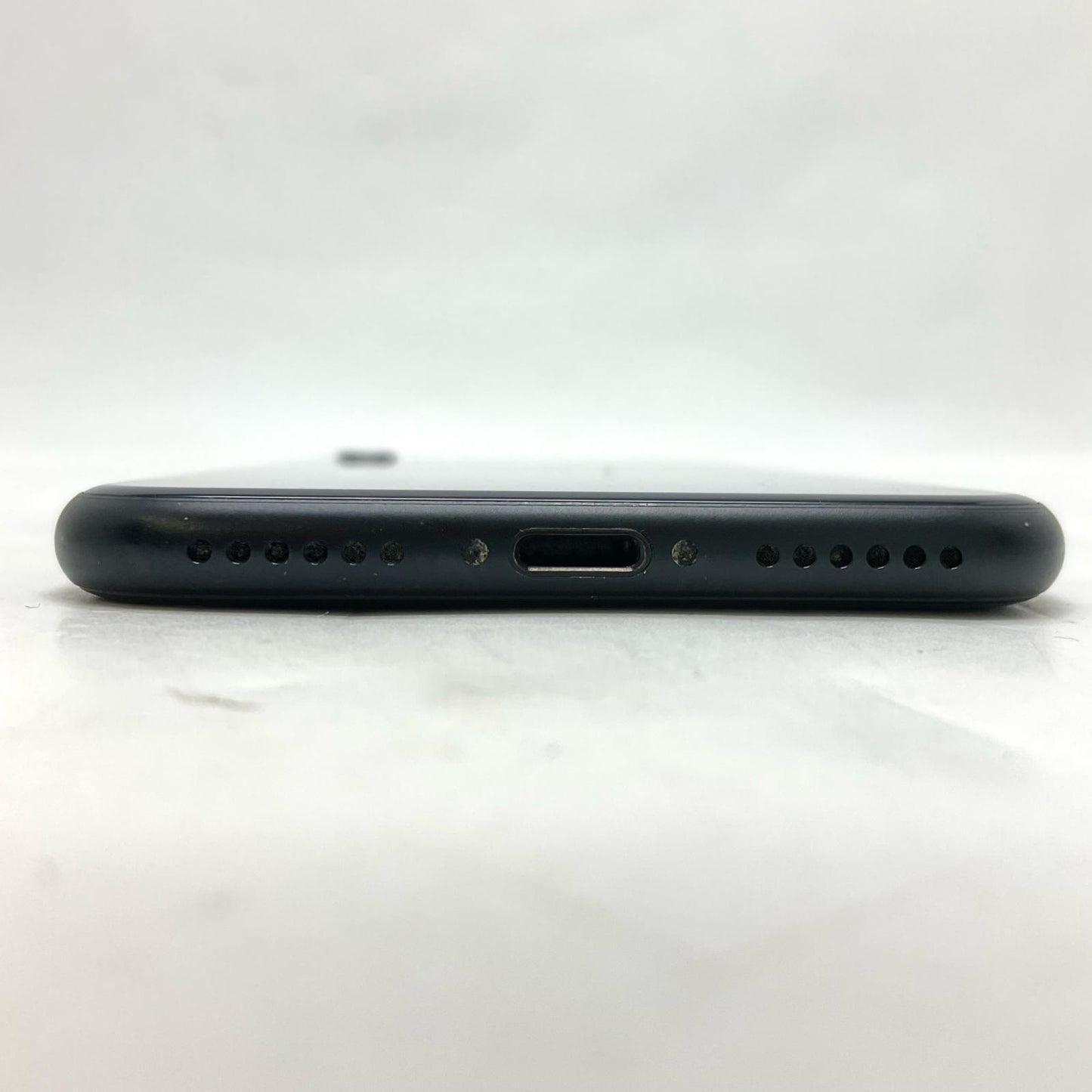 【全額返金保証】【最速発送】Apple iPhone iPhone SE（第3世代） 64GB ミッドナイト Softbank SIMフリー 白ロム 動作確認済 75%