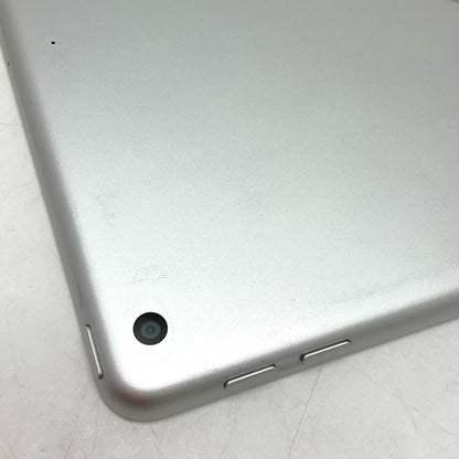 【全額返金保証】【最速発送】Apple iPad iPad 第5世代 32GB シルバー Wi-Fi 動作確認済