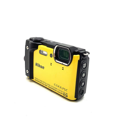 【全額返金保証】【最速発送】Nikon コンパクトデジタルカメラ COOLPIX W300 [イエロー] 美品 動作確認済