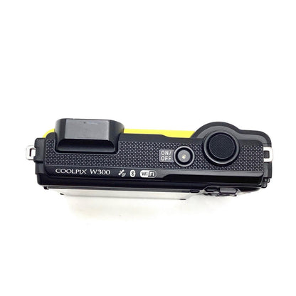 【全額返金保証】【最速発送】Nikon コンパクトデジタルカメラ COOLPIX W300 [イエロー] 美品 動作確認済