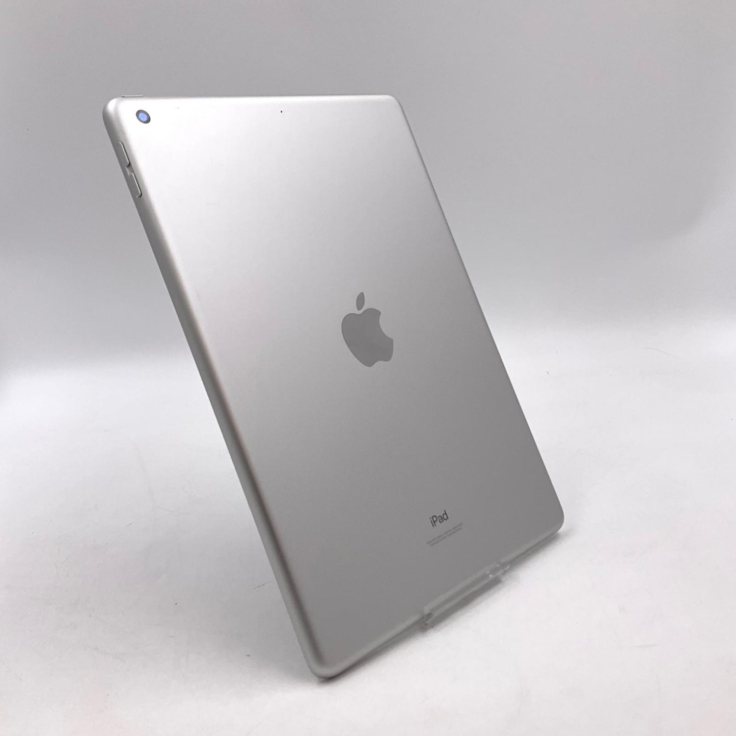 【全額返金保証】【最速発送】Apple iPad iPad 10.2インチ 第9世代 64GB シルバー Wi-Fi 動作確認済