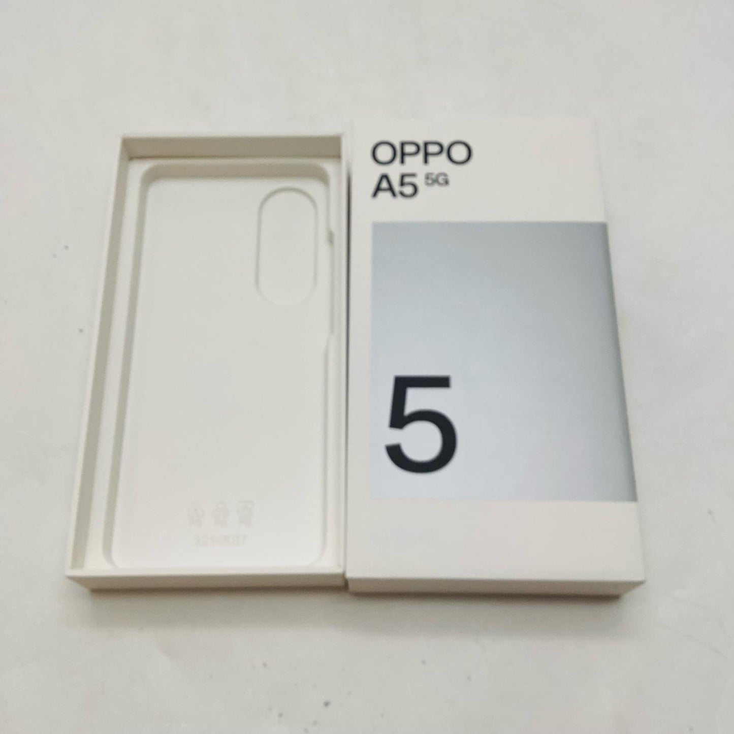 【全額返金保証】【最速発送】OPPO A 5 128GB グリーン au SIMフリー OPG06 白ロム 美品 動作確認済