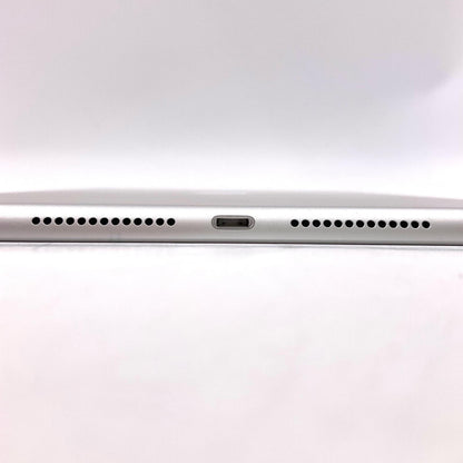 【全額返金保証】【最速発送】Apple iPad iPad 10.2インチ 第9世代 64GB シルバー Wi-Fi 美品 動作確認済