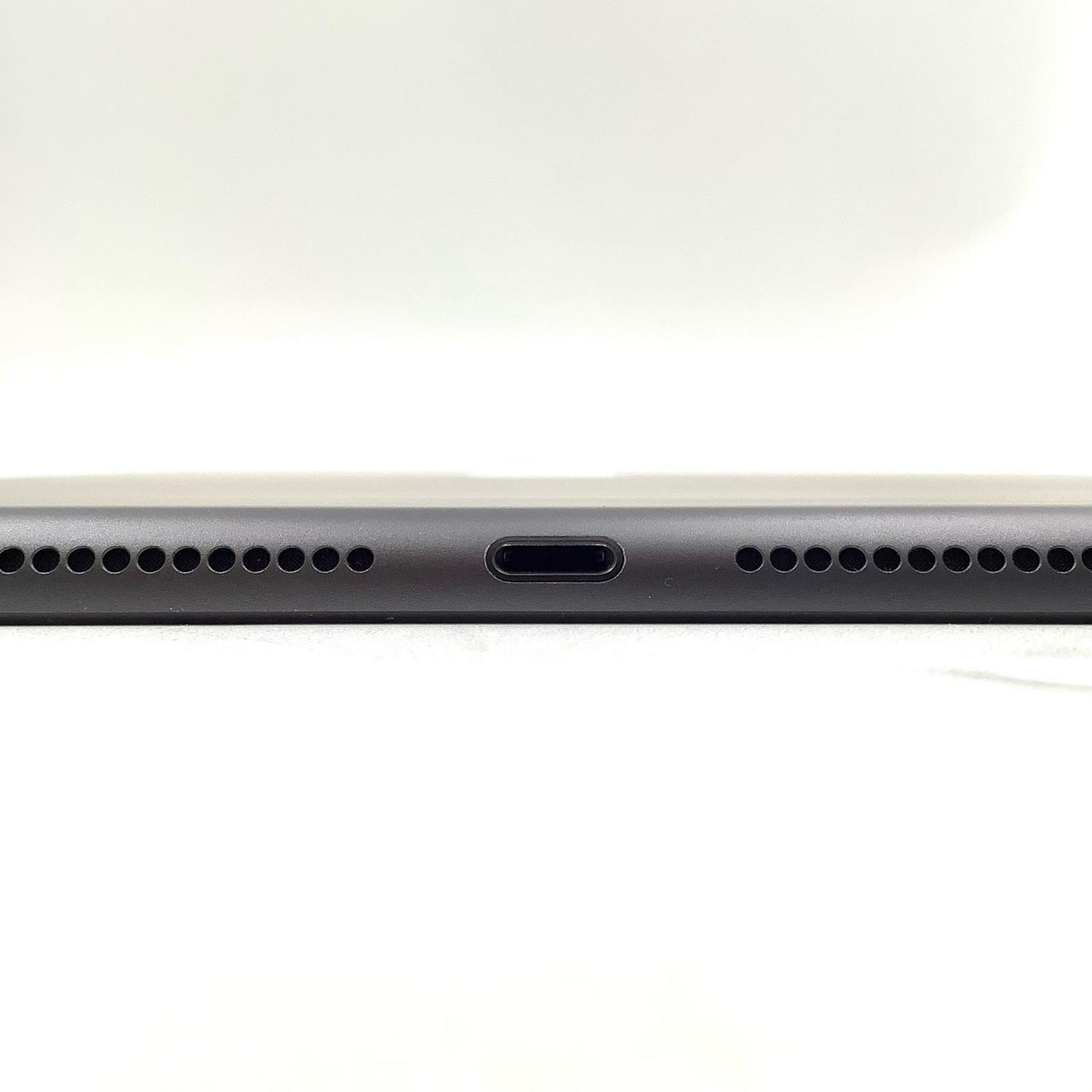 【全額返金保証】【最速発送】Apple iPad iPad 10.2インチ 第9世代 64GB スペースグレイ WiFi+Cellular au 白ロム 美品 動作確認済
