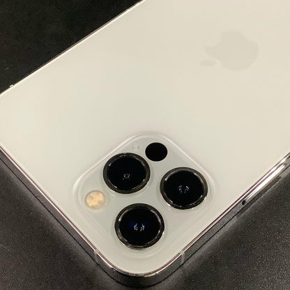【全額返金保証】【最速発送】Apple iPhone iPhone 12 Pro 128GB シルバー docomo 白ロム 動作確認済 72%