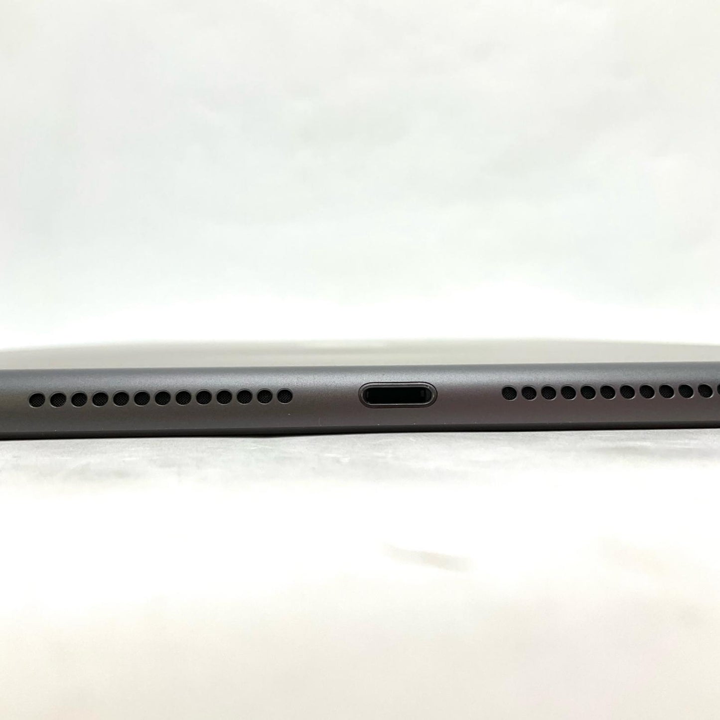 【全額返金保証】【最速発送】Apple iPad iPad 10.2インチ 第9世代 64GB スペースグレイ Wi-Fi 超美品 動作確認済