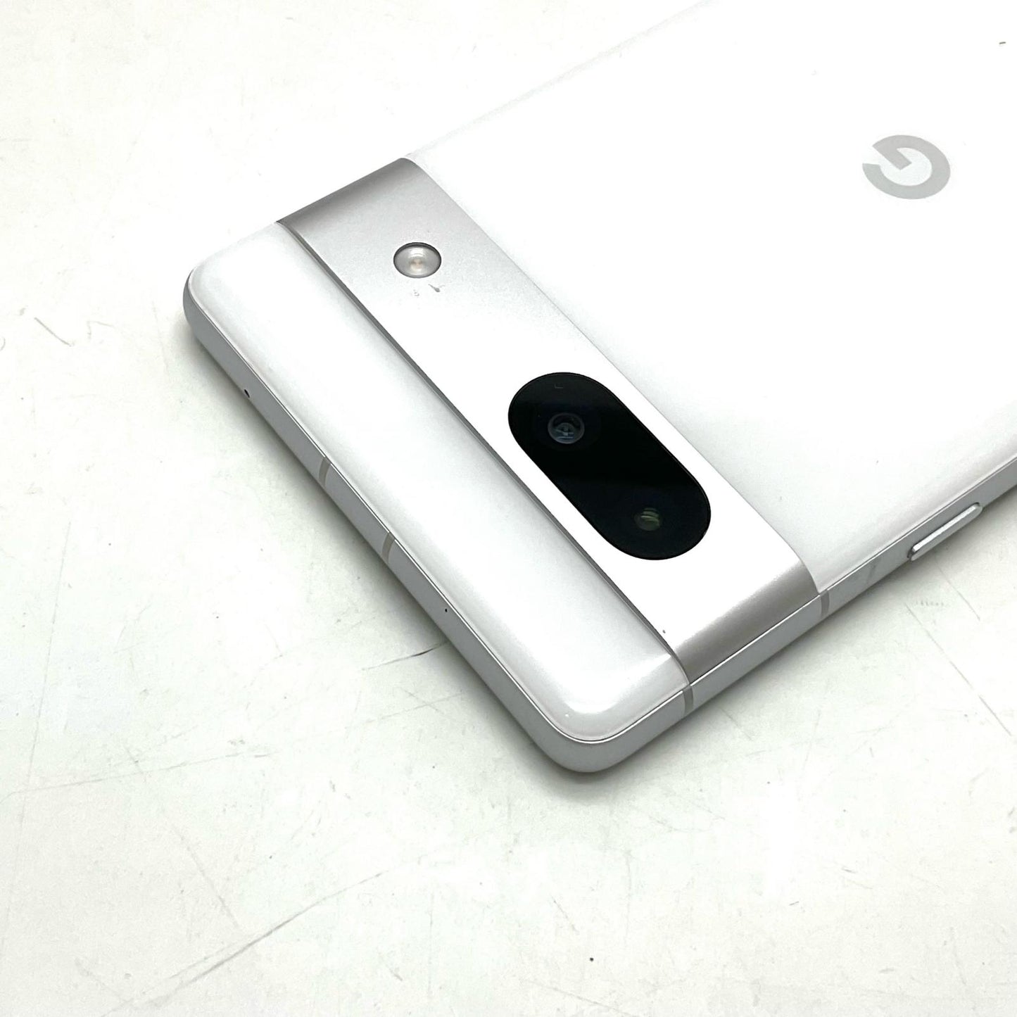 【全額返金保証】【最速発送】Google Pixel 7a 128GB スノー au SIMフリー G82U8 美品 動作確認済