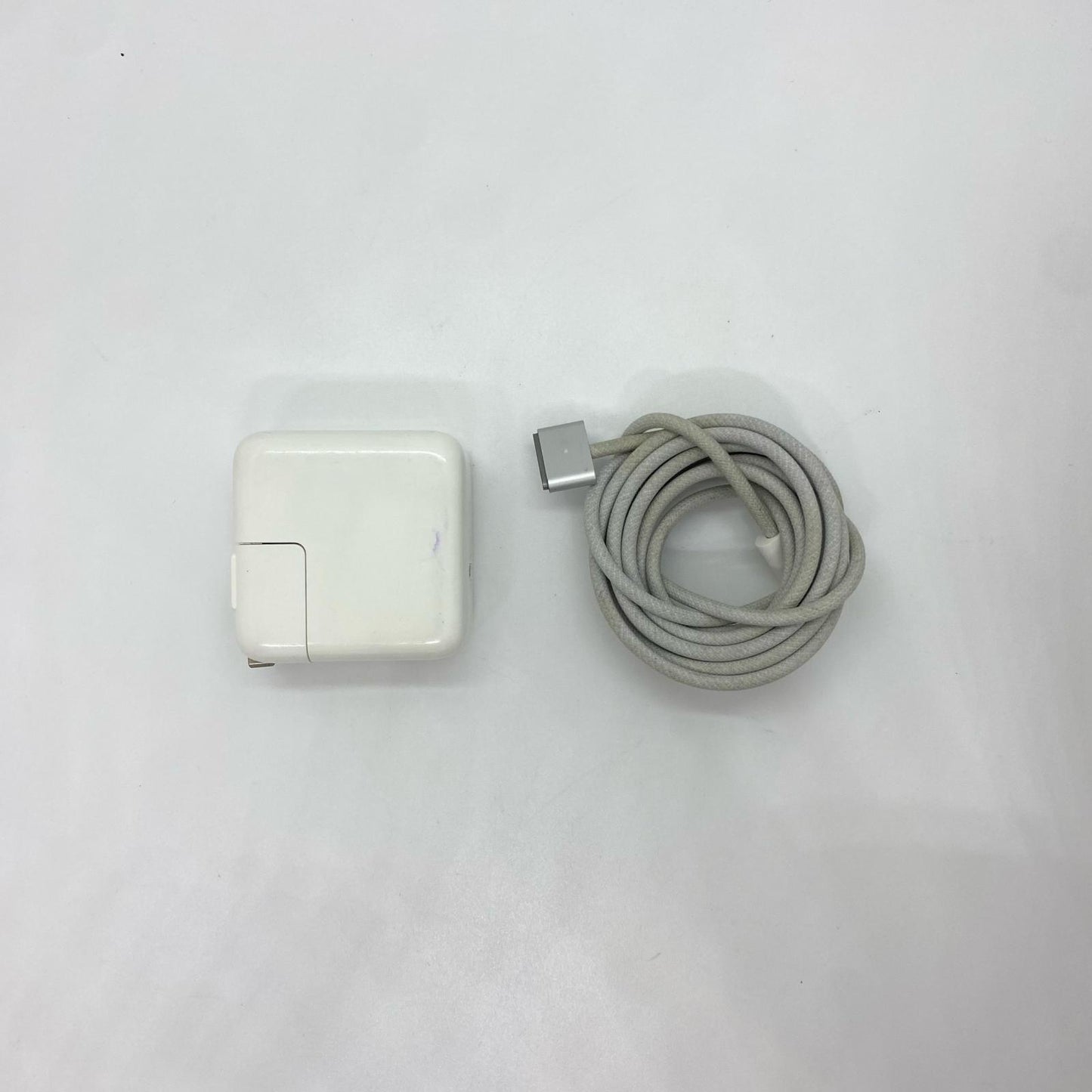 【全額返金保証】【最速発送】Apple MacBook Air 13.6インチ 2022 Apple M2 8GB 256GB シルバー 91% 動作確認済