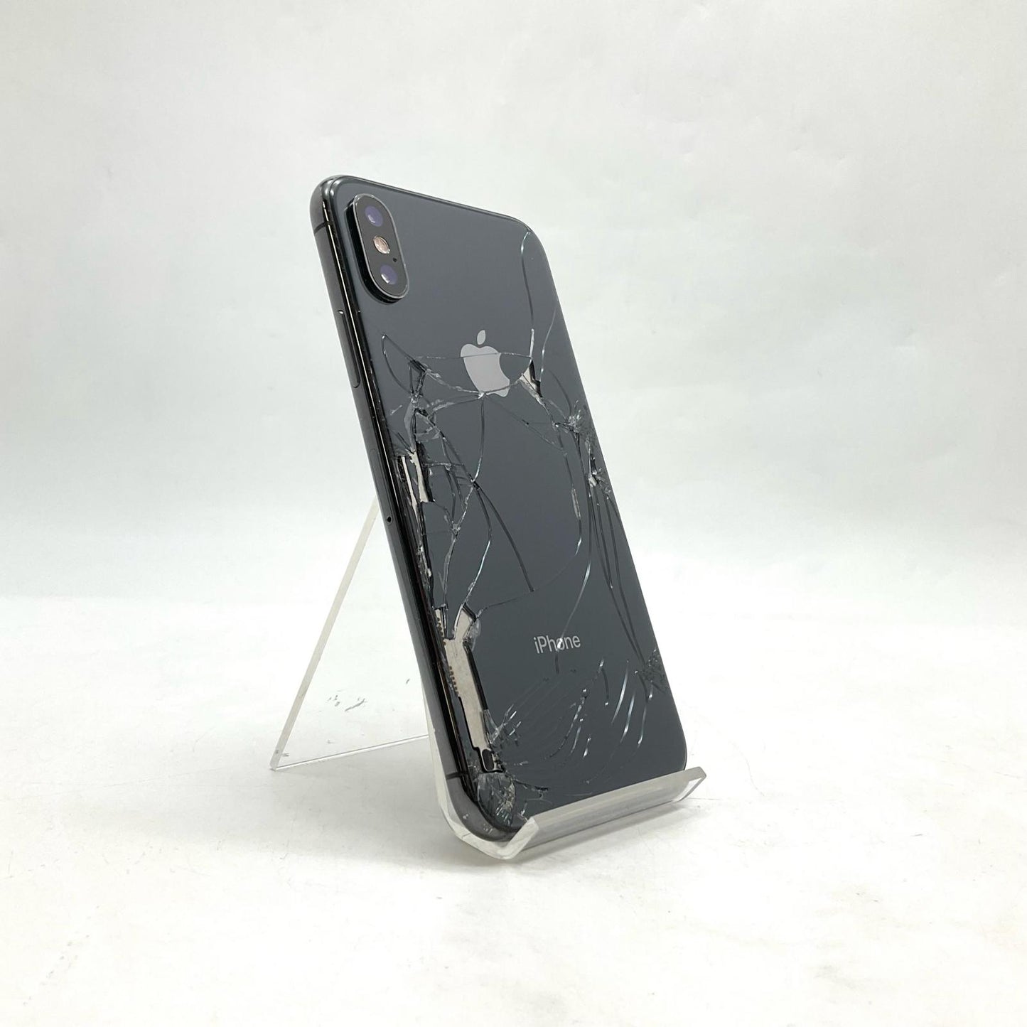 【最速発送】Apple iPhone iPhone XS 64GB スペースグレイ docomo 白ロム【難有】 84%