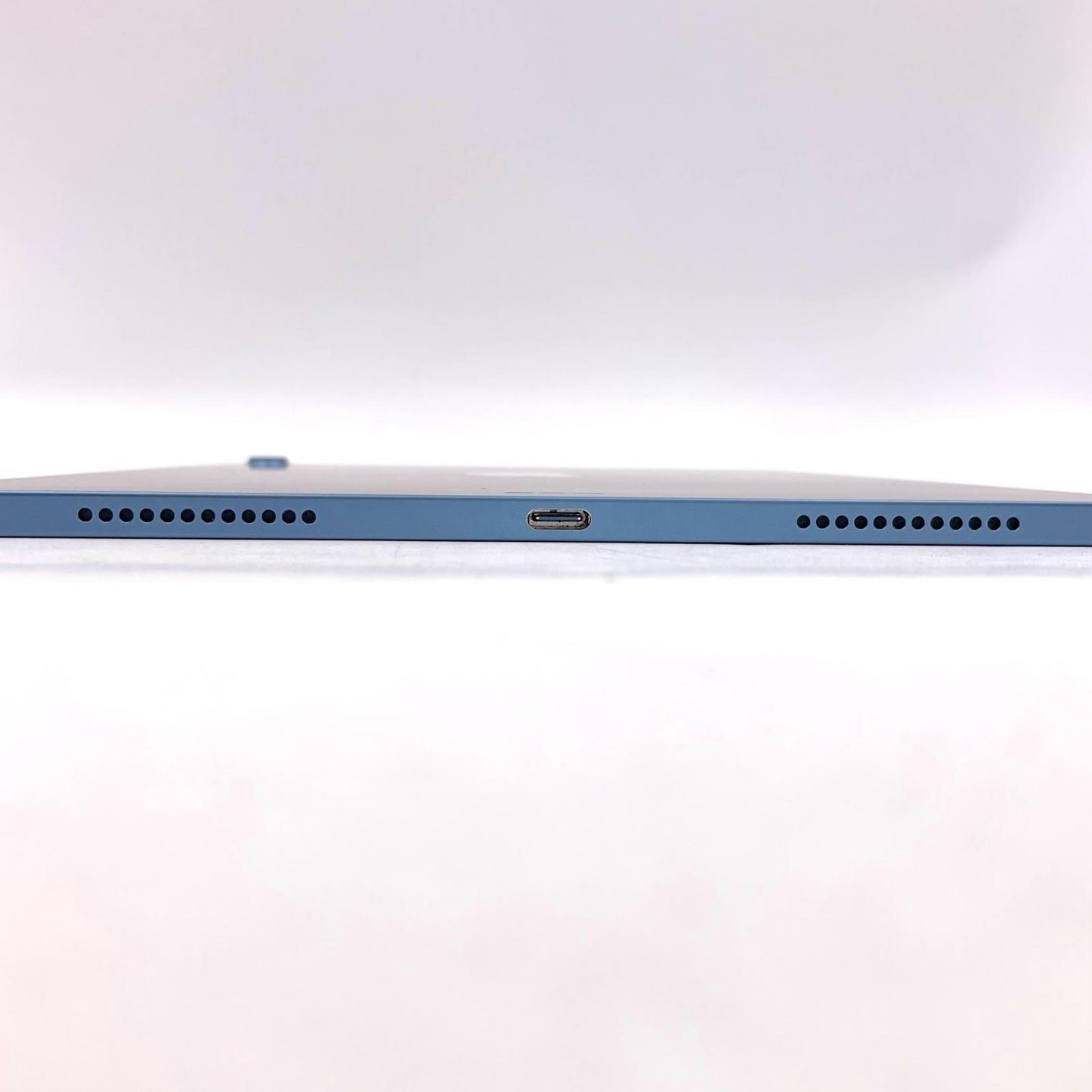【全額返金保証】【最速発送】Apple iPad Air 10.9インチ 第5世代 64GB ブルー Wi-Fi 動作確認済