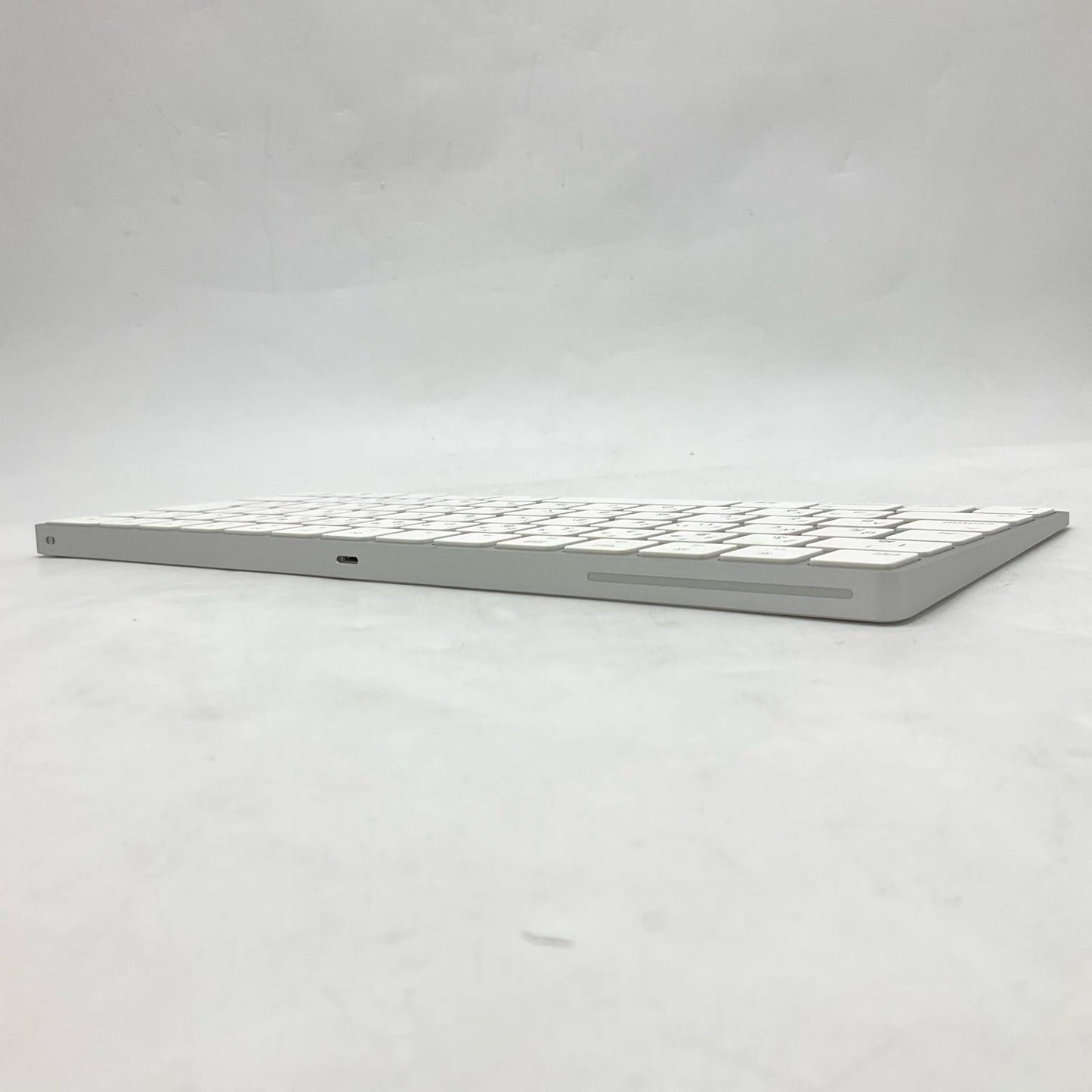 【全額返金保証】【最速発送】Apple Magic Keyboard MLA22J/A A1644 美品 動作確認済