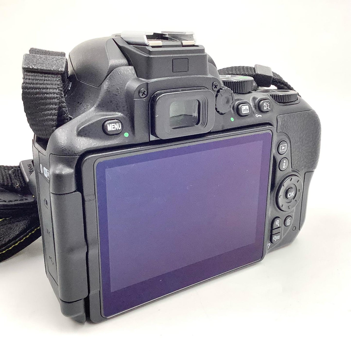【全額返金保証】【最速発送】Nikon デジタル一眼 D5600 ボディ ブラック 美品 動作確認済