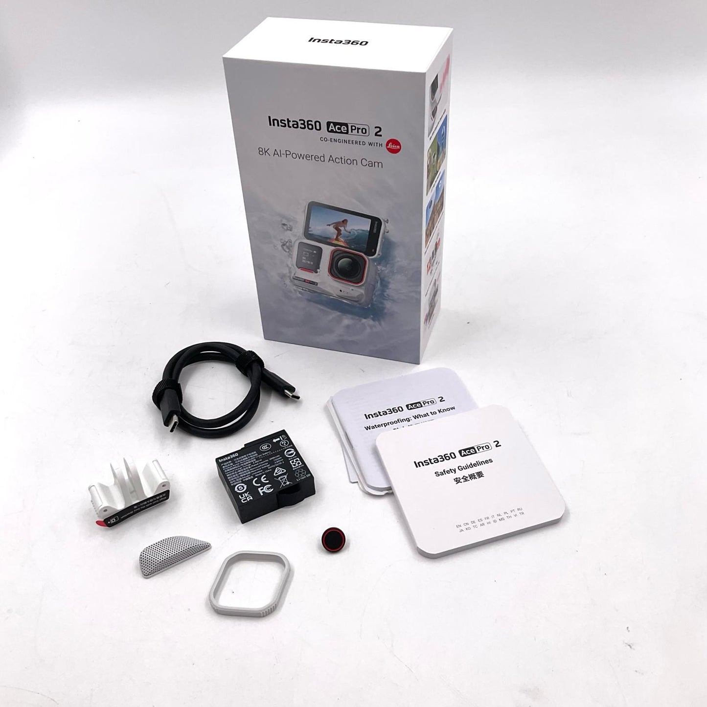【全額返金保証】【最速発送】Insta360 Ace Pro 2 [アークティックホワイト] 美品 動作確認済
