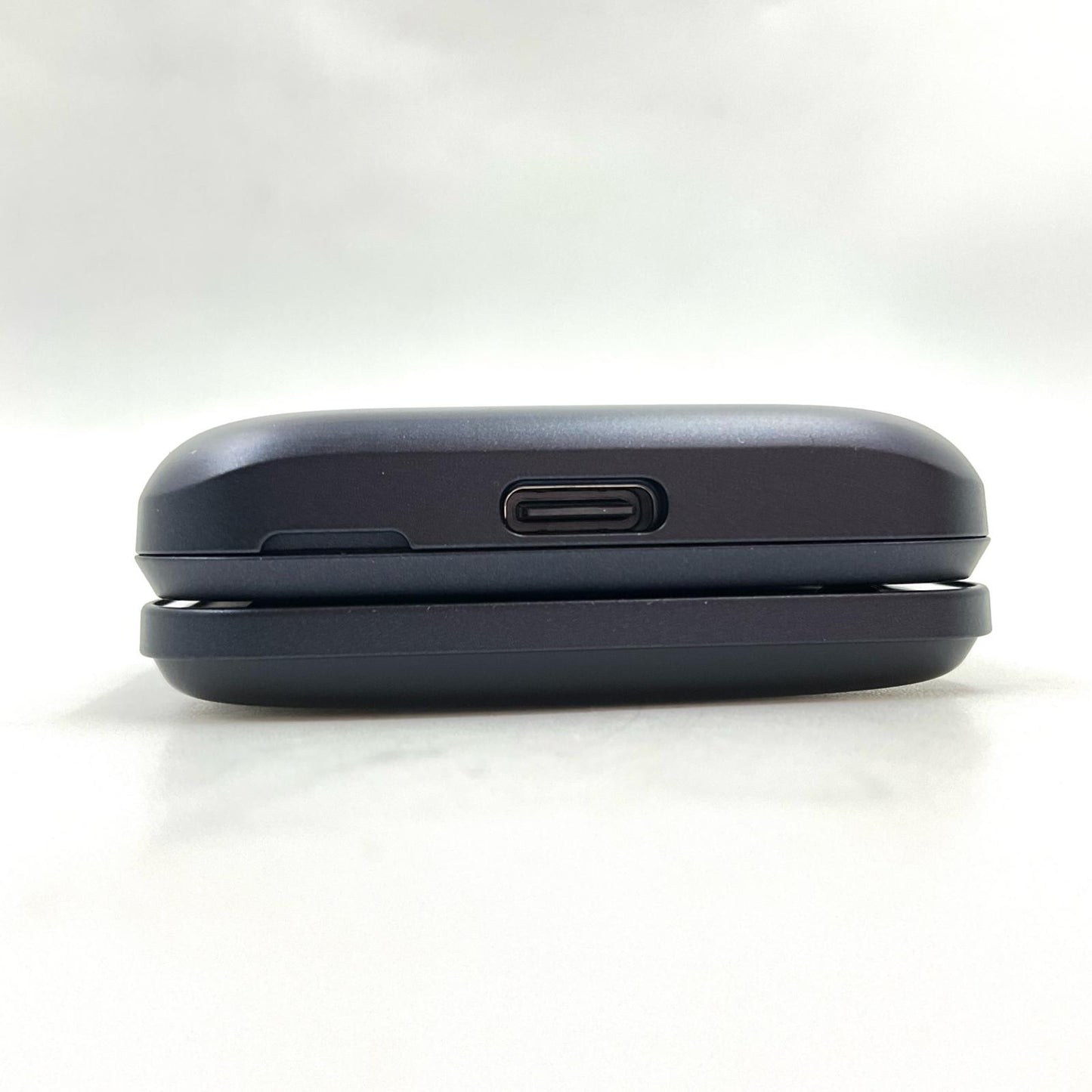 【全額返金保証】【最速発送】 DIGNO ケータイ 8GB ブラック系 docomo KY-42C 白ロム 新品未開封 即納OK