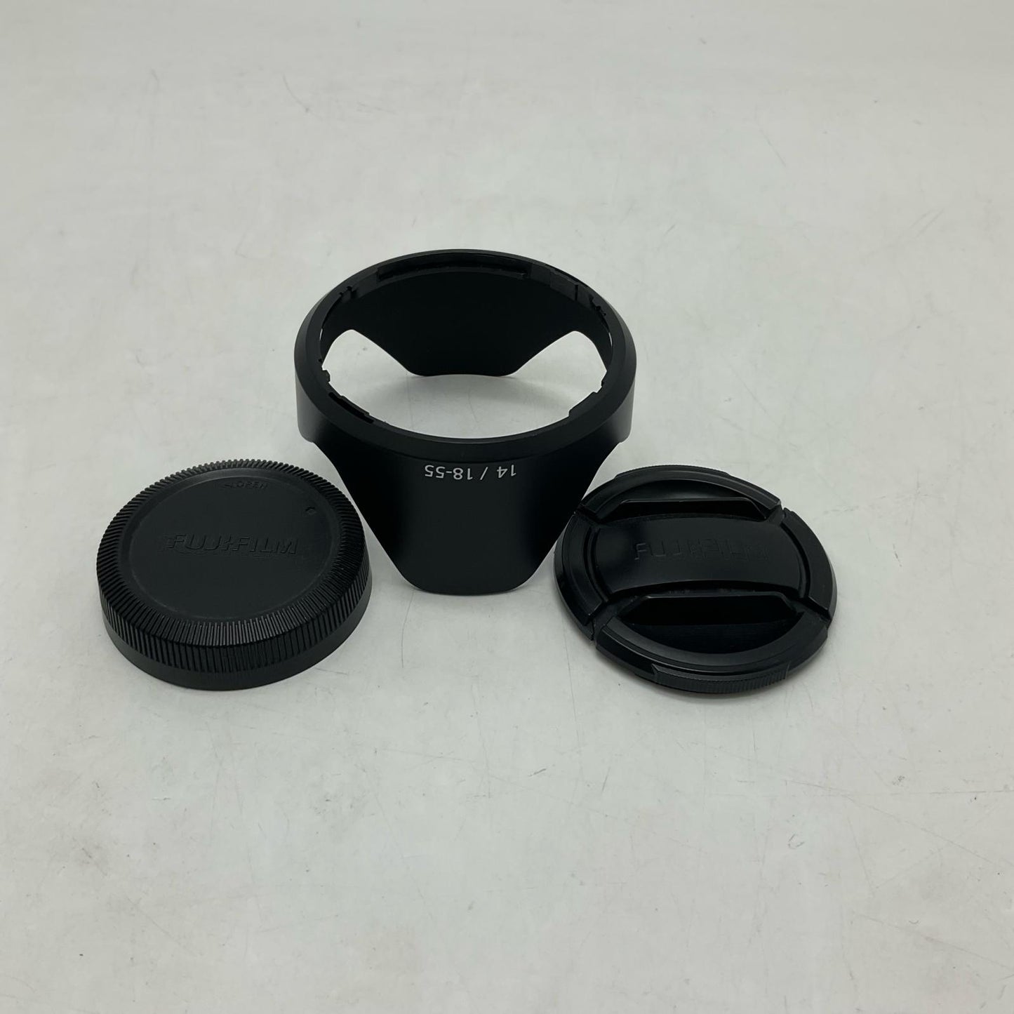 【全額返金保証】【最速発送】FUJIFILM フジノンレンズ XF18-55mmF2.8-4 R LM OIS 美品 動作確認済