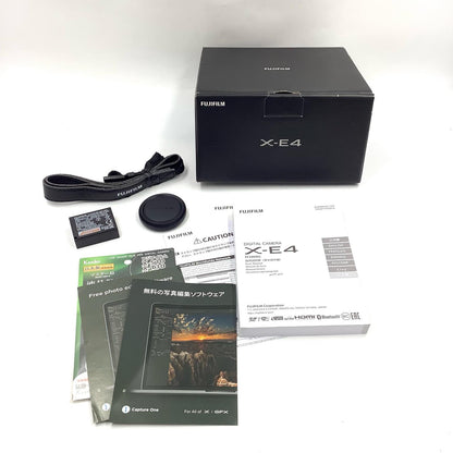 【全額返金保証】【最速発送】FUJIFILM デジタル一眼 X-E4 ボディ [ブラック] 美品 動作確認済