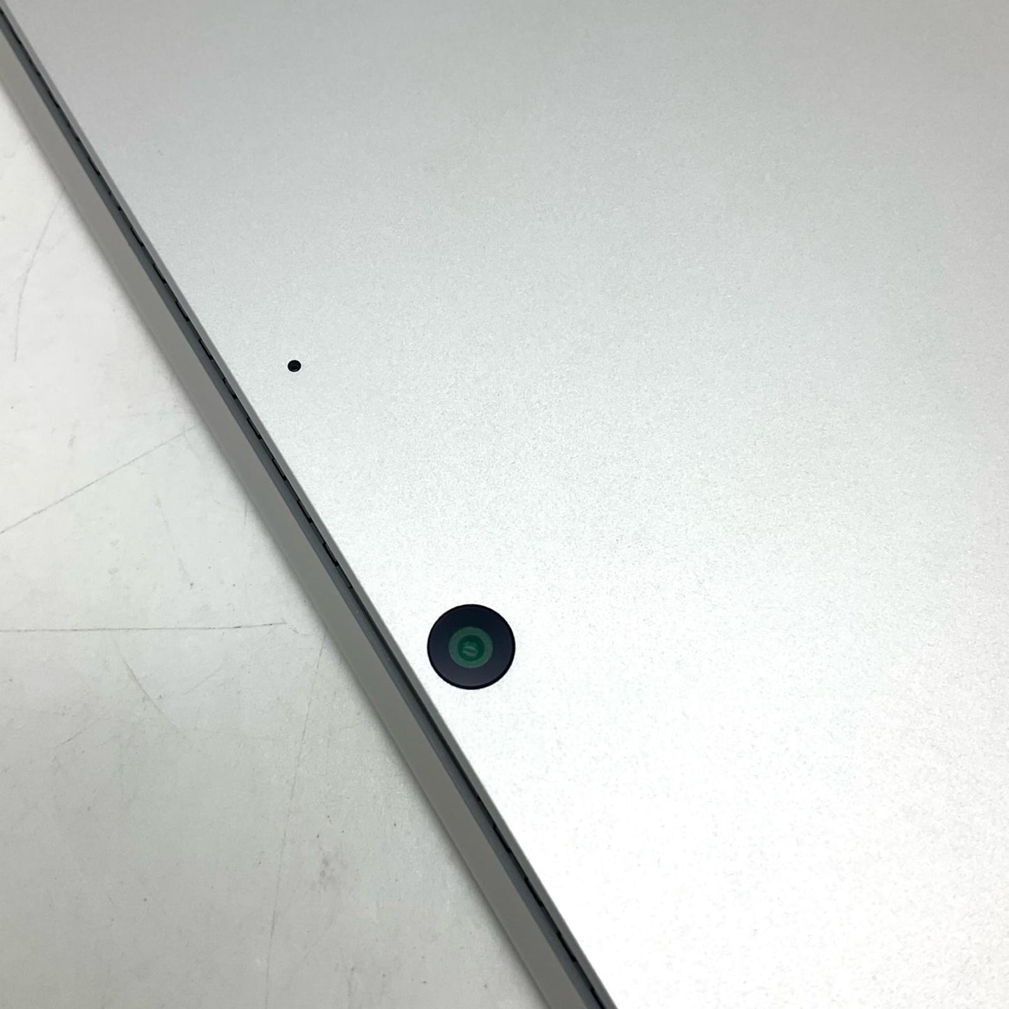 【全額返金保証】【最速発送】Microsoft Surface Pro 8 1983 i7-1185G7 16GB M.2 SSD 256GB 84.2% 動作確認済