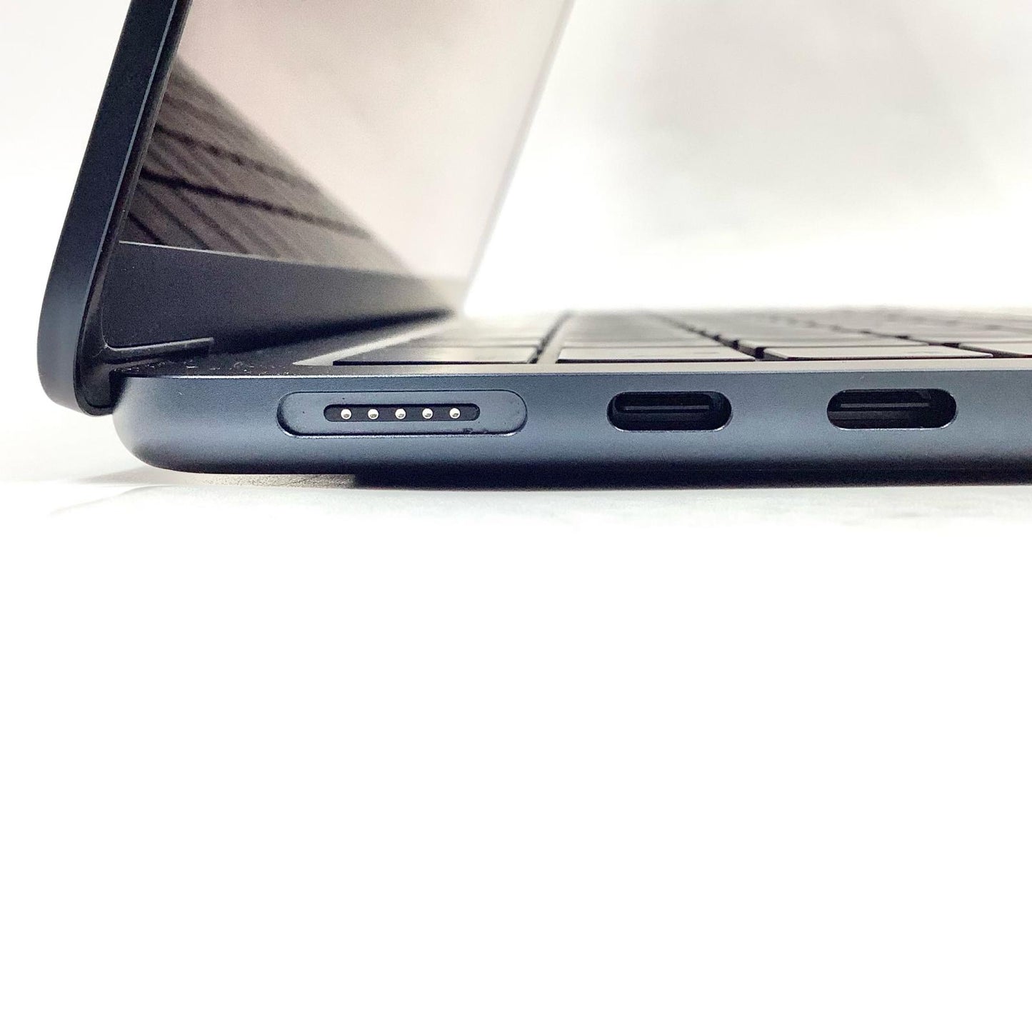 【全額返金保証】【最速発送】Apple MacBook Air 13.6インチ 2022 M2 8コア 16GB 1TB ミッドナイト 100% 美品 動作確認済