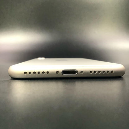 【最速発送】Apple iPhone iPhone SE（第3世代） 64GB スターライト au 白ロム【難有】 92%