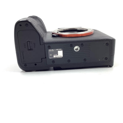 【全額返金保証】【最速発送】Sony デジタル一眼 α7 IV ILCE-7M4 ボディ ブラック 美品 動作確認済
