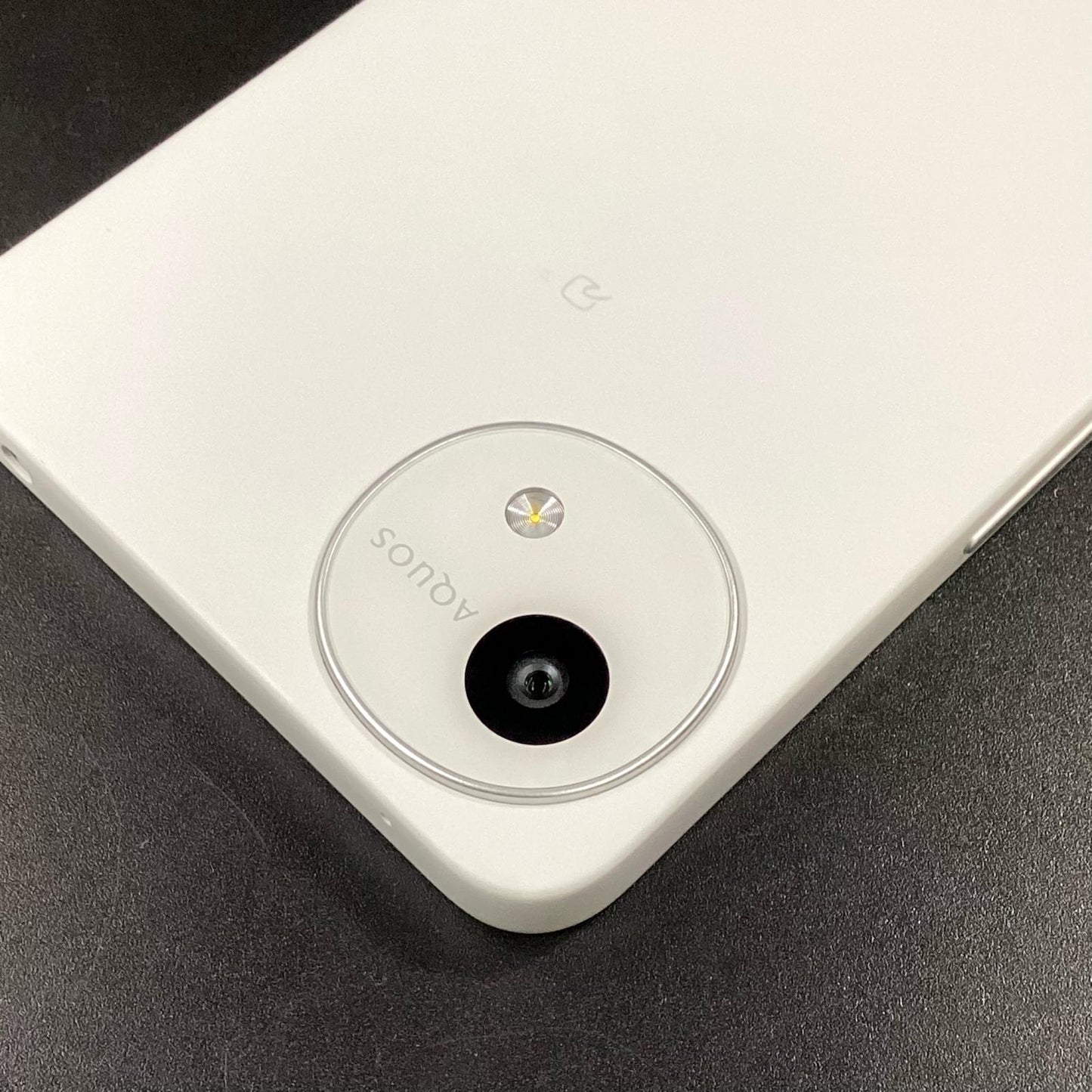 【全額返金保証】【最速発送】SHARP AQUOS Wish 5 64GB ユキ（ホワイト） SIMフリー SH-52F 白ロム 超美品 動作確認済