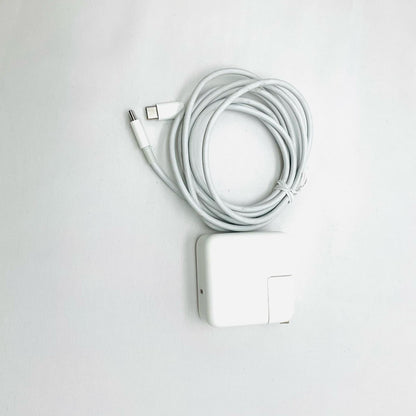 【全額返金保証】【最速発送】Apple MacBook Air 13.3インチ 2020 M1 8GB 256GB スペースグレイ 93% 動作確認済