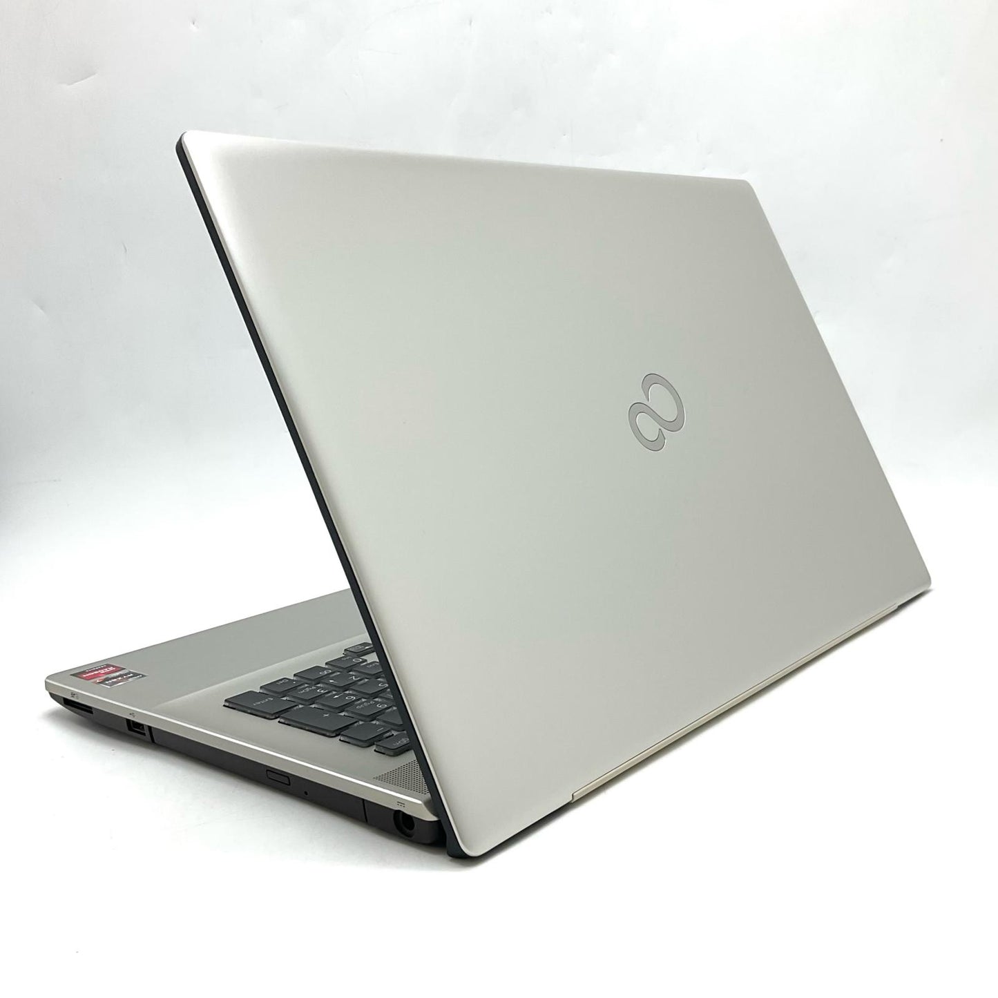 【最速発送】FUJITSU LIFEBOOK NH93/F3 FMVN93F3GZ AMD Ryzen 7 5800U with Radeon Graphics 16GB M.2 SSD 1TB 66.4%【難有】