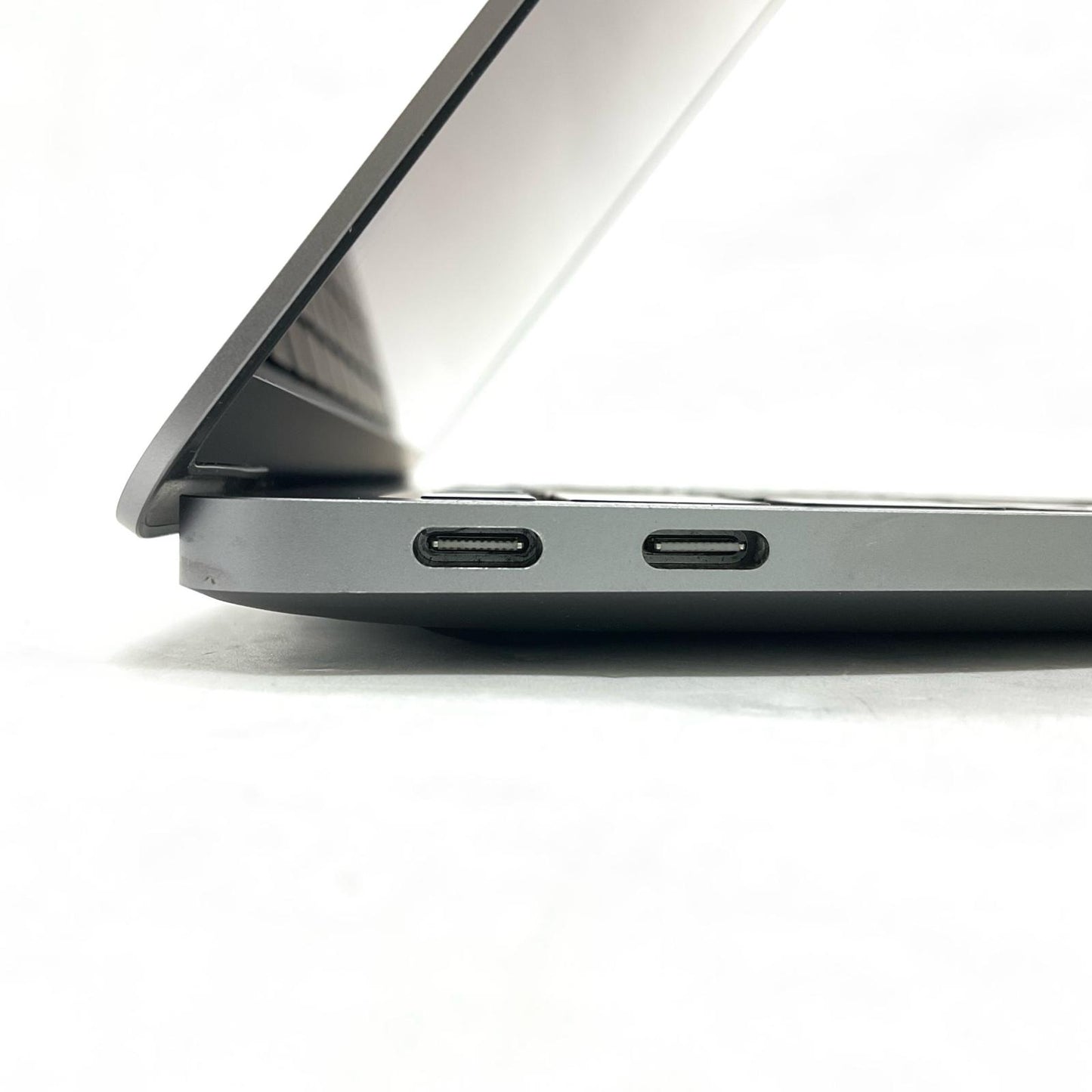 【全額返金保証】【最速発送】Apple MacBook Air 13インチ 2020 Apple M1 8GB 256GB スペースグレイ 89% 美品 動作確認済