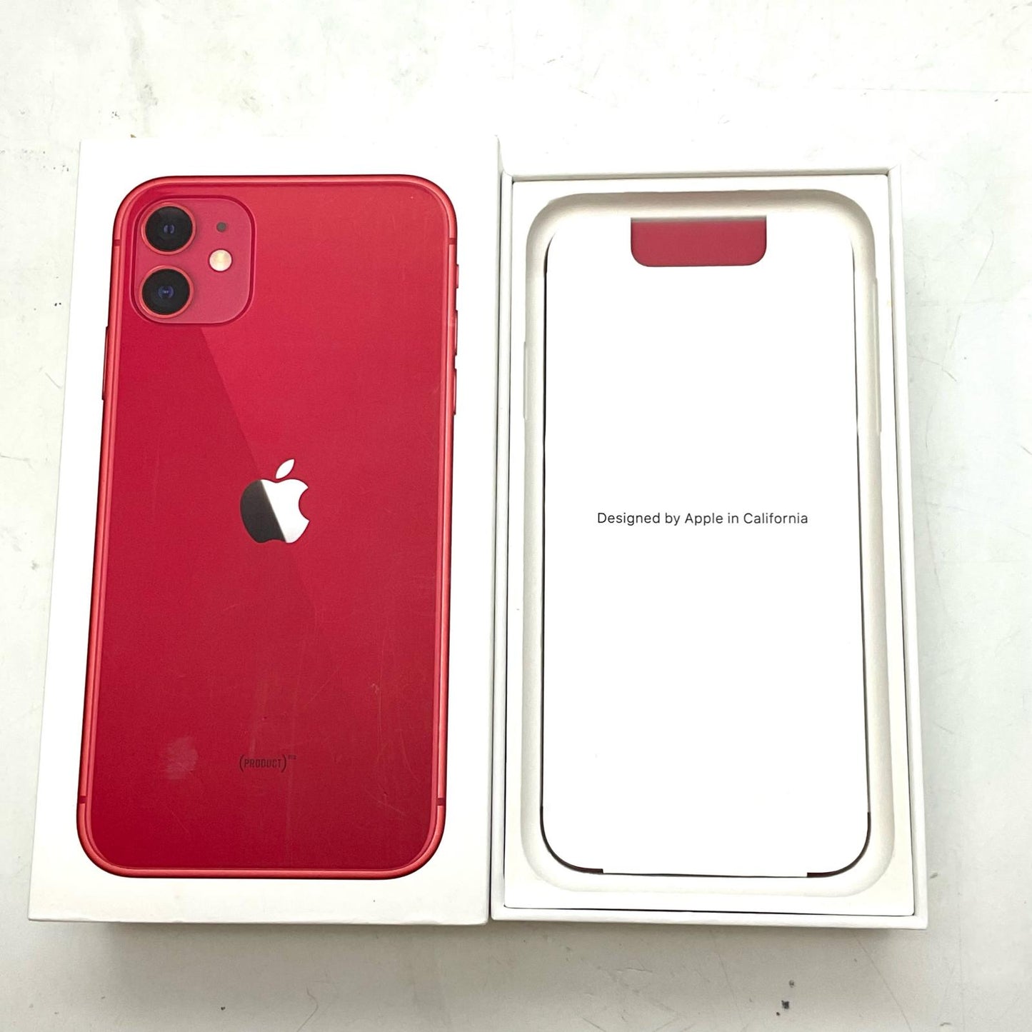 【全額返金保証】【最速発送】Apple iPhone iPhone 11 128GB (PRODUCT)RED au 白ロム 動作確認済 84%